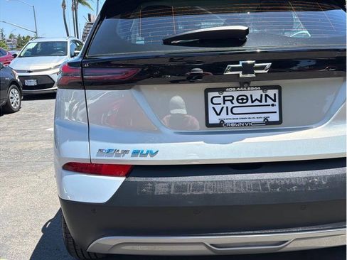 Used 2023 Chevrolet Bolt EUV LT w/ Driver Confidence Package FWD image 19