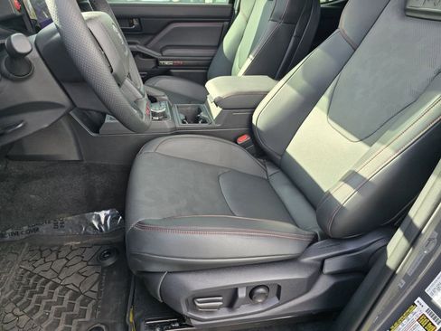 Used 2025 Toyota Tacoma TRD Pro image 42