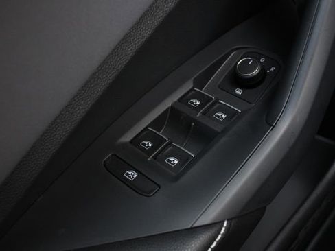 New 2026 Volkswagen Jetta SE FWD image 7