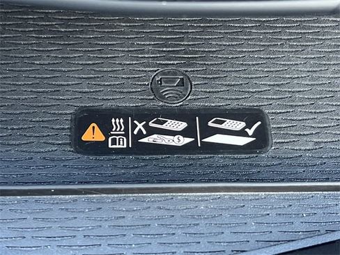 Used 2024 Cadillac CT4 Luxury image 8