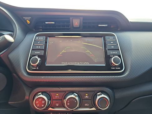 Used 2023 Nissan Kicks S FWD image 19