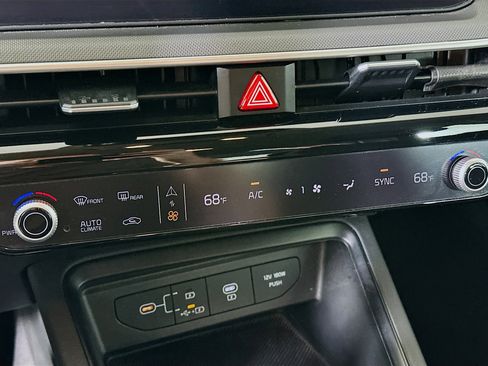 Used 2025 Kia K5 LXS image 23