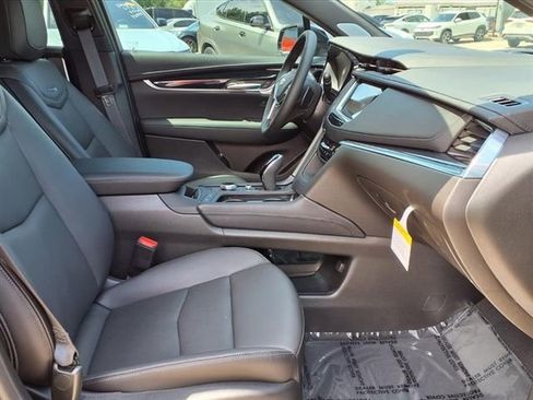 Used 2026 Cadillac XT5 Premium Luxury w/ Driver Assist Package FWD image 9