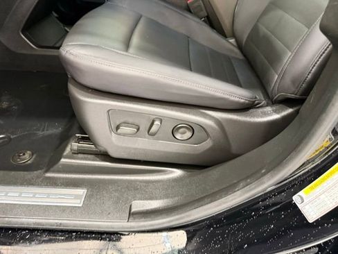 Used 2025 GMC Hummer EV 2X AWD/4WD image 13