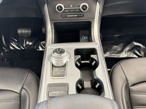 Used 2021 Ford Edge SEL w/ Convenience Package FWD image 18