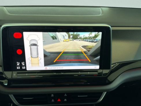 New 2026 Volkswagen Atlas Peak Edition AWD/4WD image 14
