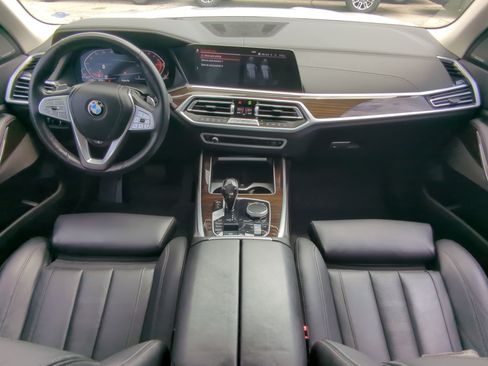 Used 2021 BMW X7 xDrive40i w/ Premium Package AWD/4WD image 13