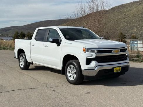 Used 2025 Chevrolet Silverado 1500 LT w/ Protection Package AWD/4WD image 8
