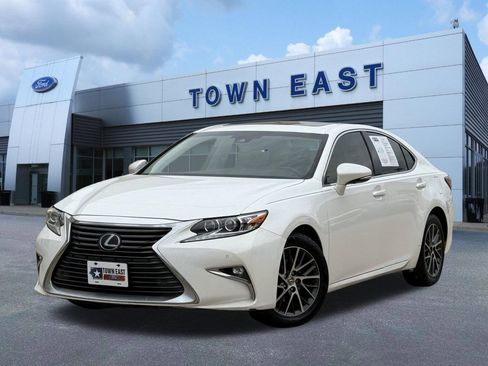 Used 2016 Lexus ES 350 w/ Luxury Package w/Wood Trim FWD image 1