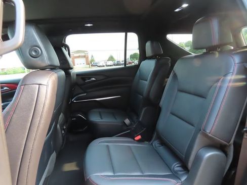 Used 2025 Chevrolet Traverse Z71 w/ Enhanced Driving Package AWD/4WD image 22