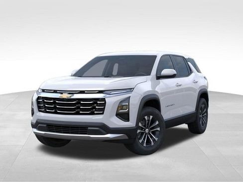 New 2026 Chevrolet Equinox LT w/ Convenience Package II AWD/4WD image 6