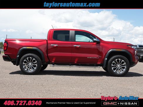 Used 2023 GMC Canyon Denali AWD/4WD image 3