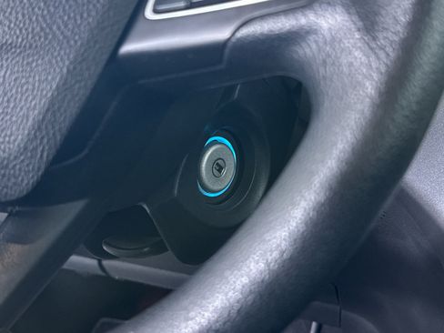 Used 2017 Ford Escape SE w/ Equipment Group 201A image 27