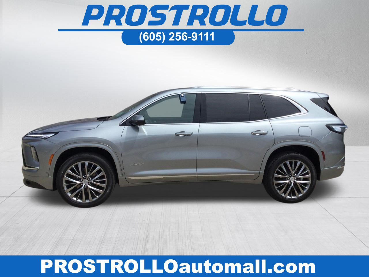 Used 2025 Buick Enclave Avenir w/ Super Cruise Package AWD/4WD image 1