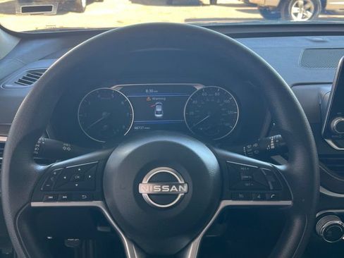 Used 2024 Nissan Altima 2.5 SV FWD image 5