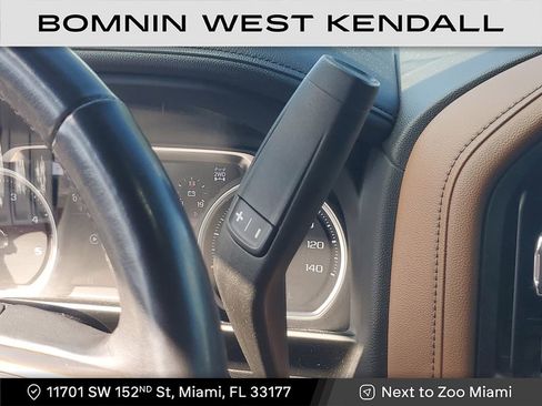 Used 2022 Chevrolet Silverado 3500 High Country w/ Technology Package image 27