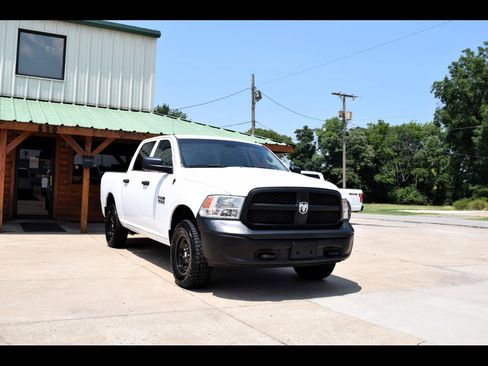 Used 2018 RAM 1500 Tradesman w/ Popular Equipment Group AWD/4WD image 5