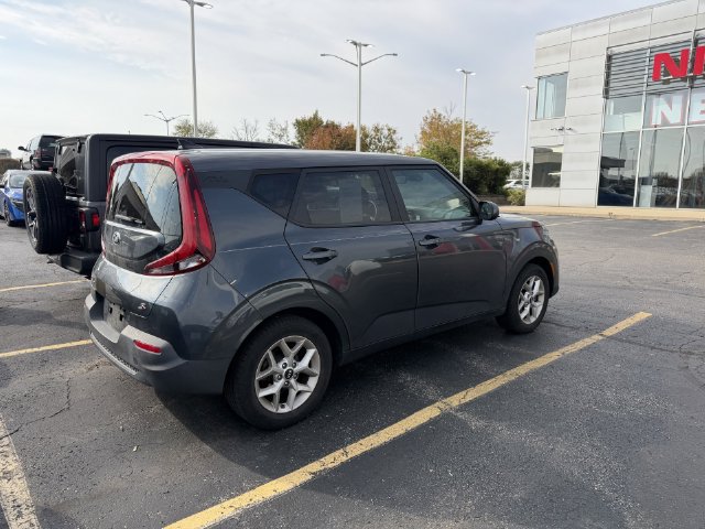 Used 2020 Kia Soul S FWD image 3