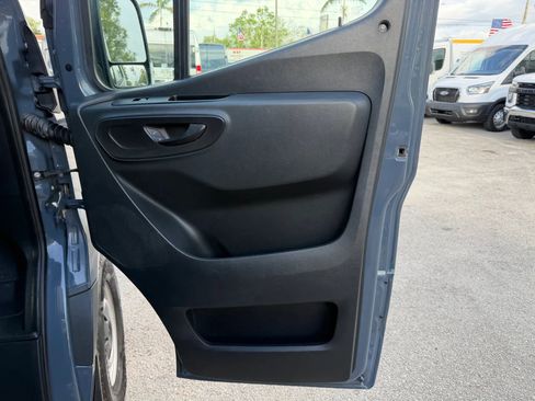 Used 2019 Mercedes-Benz Sprinter 170 image 17