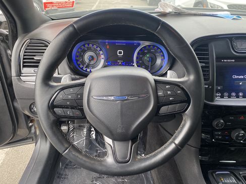Used 2019 Chrysler 300 S RWD image 11