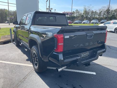 New 2026 Toyota Tacoma TRD Off-Road AWD/4WD image 12