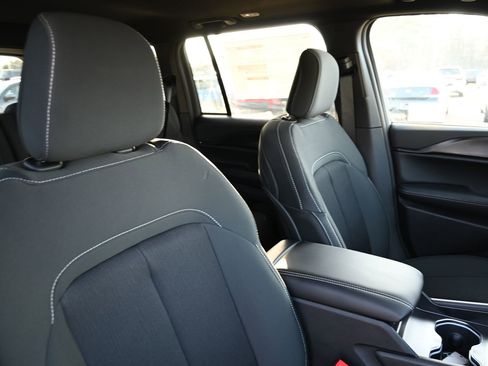 New 2026 Jeep Grand Cherokee Laredo X AWD/4WD image 22