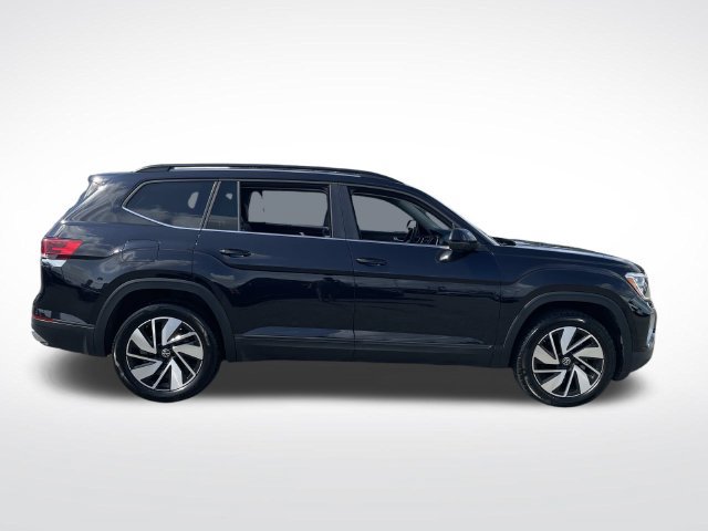 Used 2025 Volkswagen Atlas SE AWD/4WD image 10