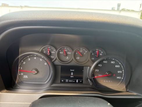 Used 2019 Chevrolet Silverado 1500 Custom Trail Boss AWD/4WD image 22