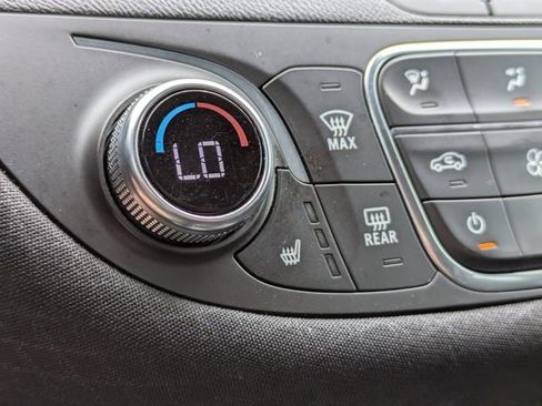 Used 2024 Chevrolet Malibu LT FWD image 21