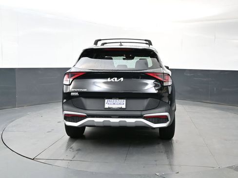 Used 2024 Kia Sportage EX AWD/4WD image 4
