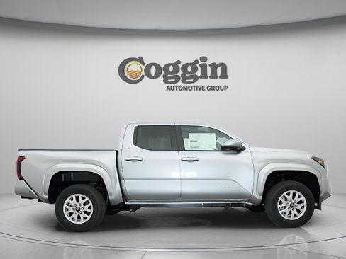 New 2026 Toyota Tacoma SR5 AWD/4WD image 25