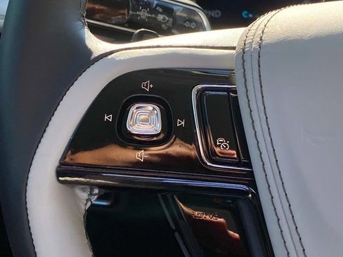 New 2026 Lincoln Aviator Reserve AWD/4WD image 16