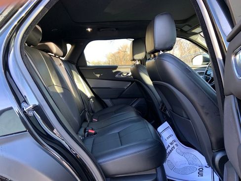 Certified 2025 Land Rover Range Rover Velar Dynamic SE image 17