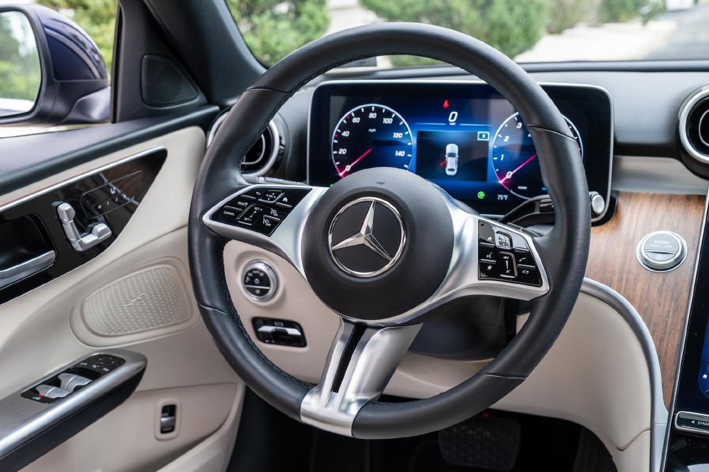 Used 2023 Mercedes-Benz C 300 4MATIC Sedan image 23