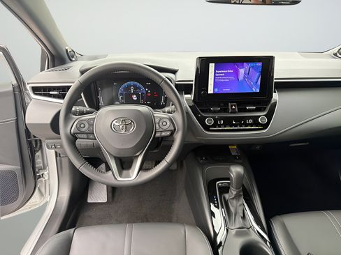 Used 2025 Toyota Corolla XSE FWD image 27