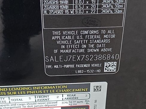 Used 2025 Land Rover Defender 110 S image 33