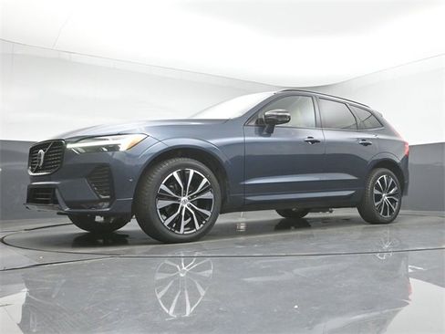 Used 2023 Volvo XC60 B5 Ultimate w/ Protection Package Premier image 40