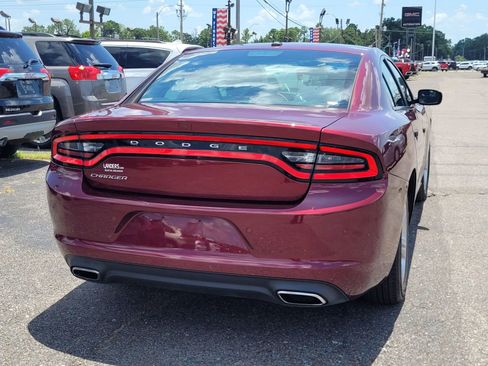 Used 2019 Dodge Charger SXT RWD image 7