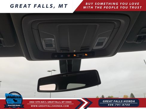 Used 2022 GMC Sierra 3500 SLT w/ Gooseneck/5TH Wheel Package image 18