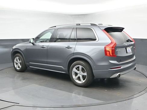Used 2018 Volvo XC90 T5 Momentum w/ Convenience Package image 6