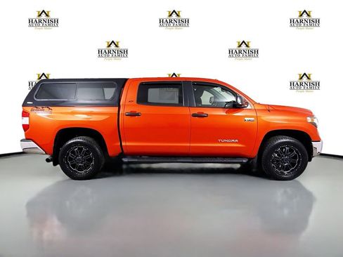 Used 2018 Toyota Tundra SR5 w/ SR5 Upgrade Package image 8