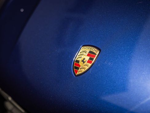 Certified 2026 Porsche Macan AWD/4WD image 25