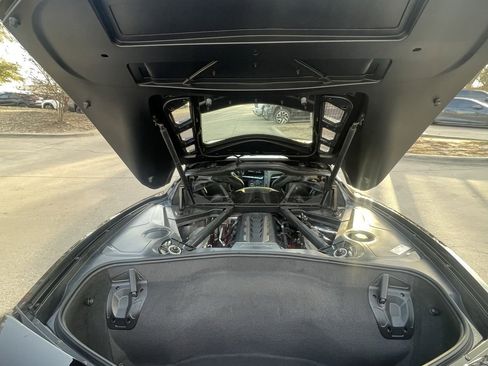 Used 2023 Chevrolet Corvette Stingray Coupe w/ Z51 Performance Package image 27