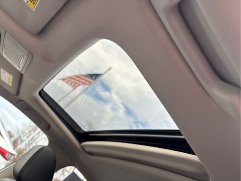 Certified 2022 Honda Civic Touring image 9