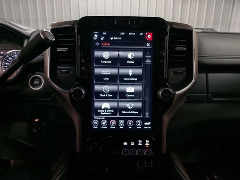 Used 2019 RAM 3500 Laramie image 22