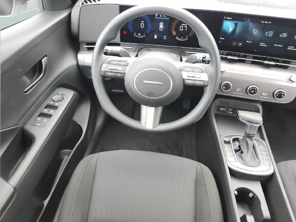 New 2027 Hyundai Kona SE FWD image 18