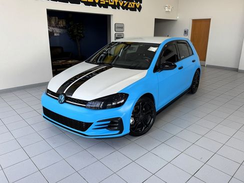 Used 2018 Volkswagen GTI S FWD image 1