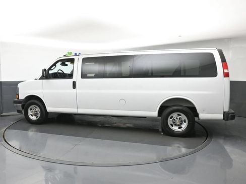 Used 2025 Chevrolet Express 3500 LT w/ LT Preferred Equipment Group RWD image 24