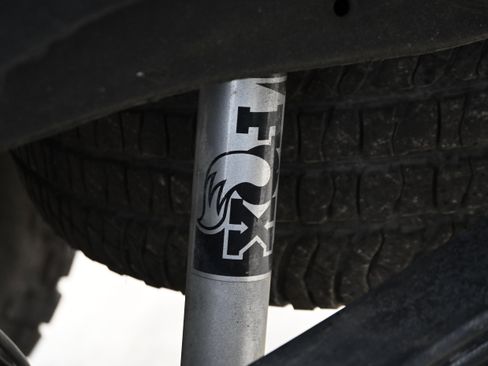 Used 2024 Chevrolet Silverado 2500 High Country w/ High Country Premium Package image 11