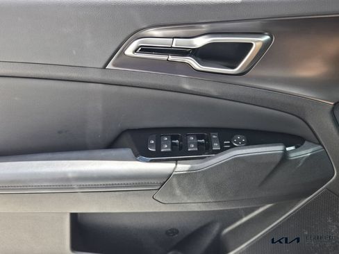 Certified 2023 Kia Sportage EX FWD image 30